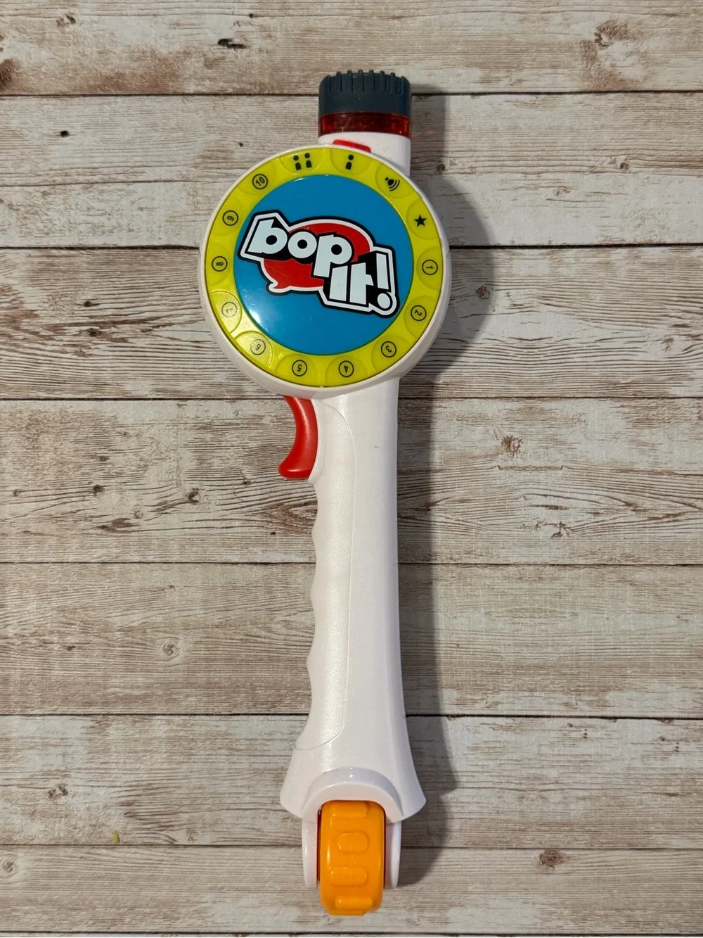 NWOT Hasbro Bop It! Handheld Game